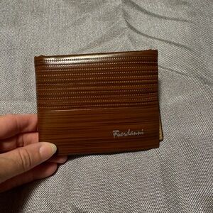 Fuerdanni Wallet with Textured Design